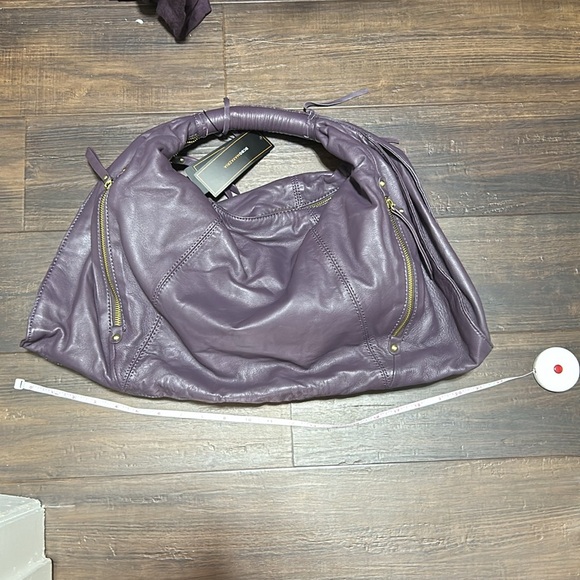 Luxe Unique Purple Leather Handbag - Picture 7 of 14